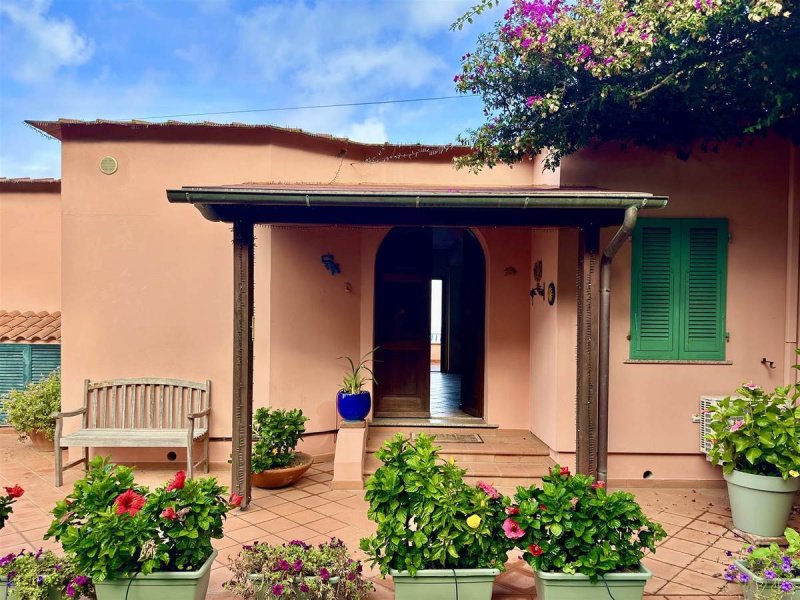 Villa in Capoliveri