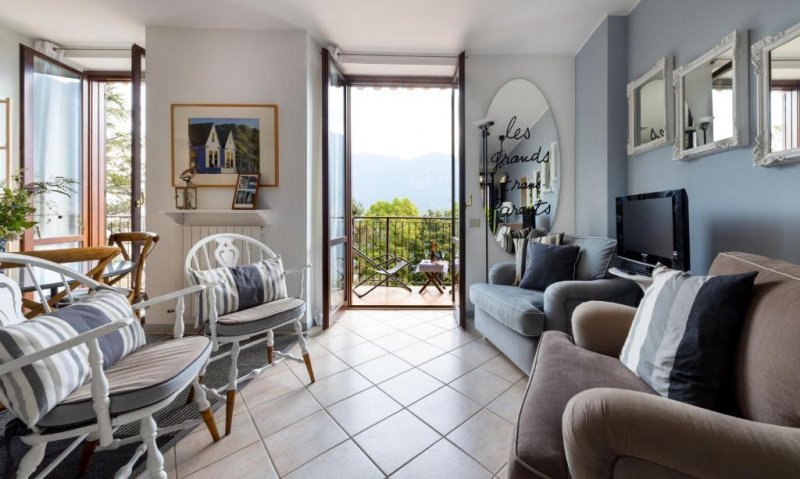 Apartamento em Oliveto Lario