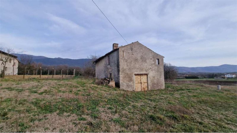 Klein huisje op het platteland in Massa Martana