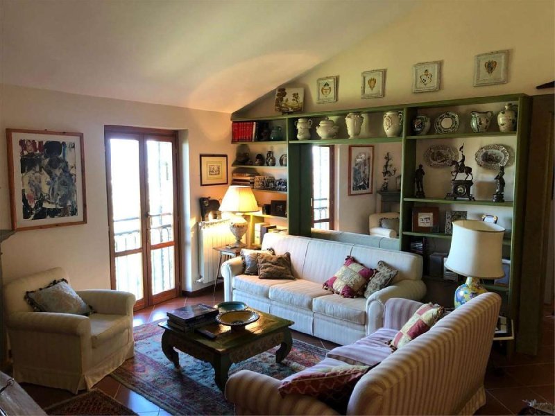 Apartment in Todi