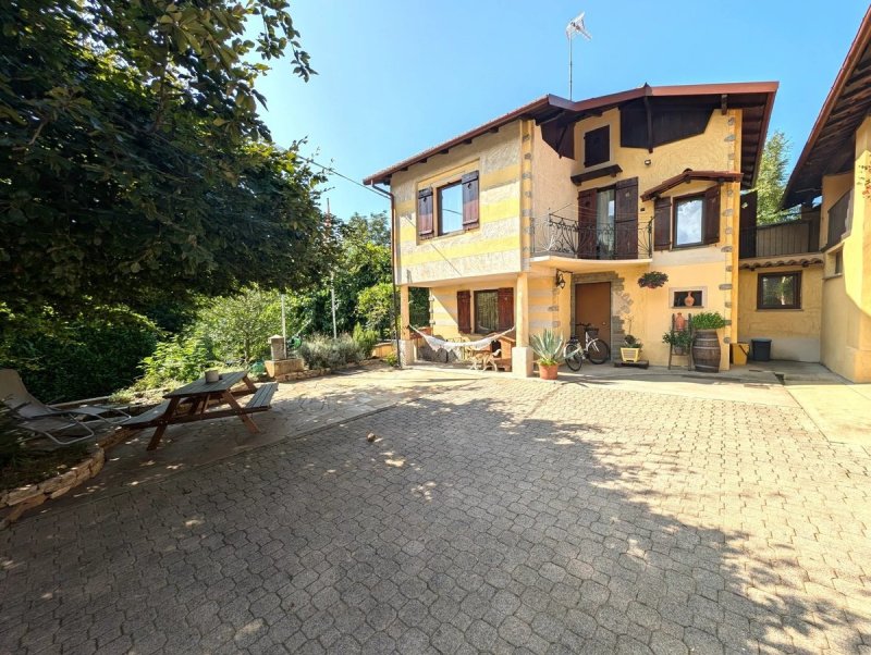 Villa a Peveragno