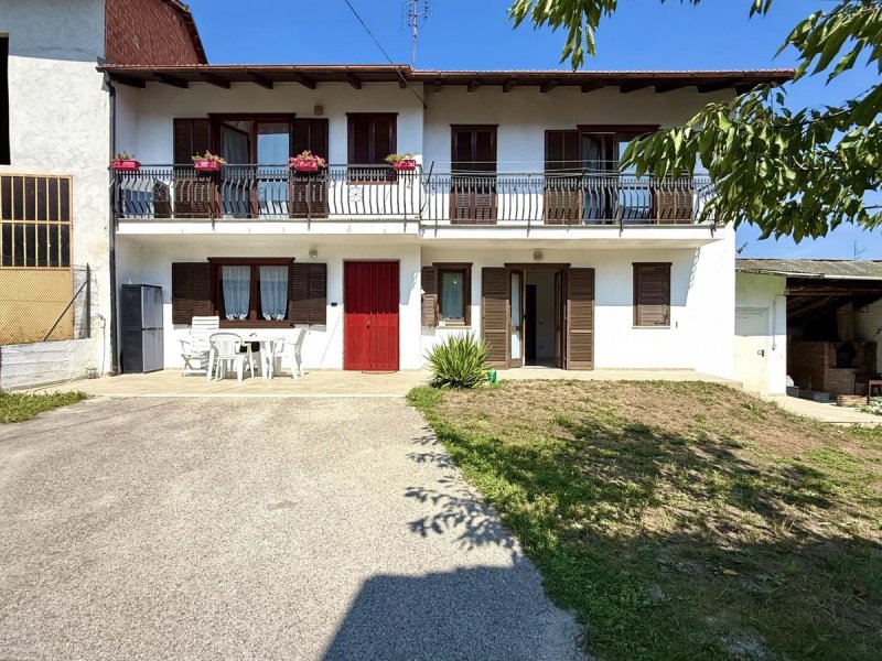 Detached house in Bernezzo