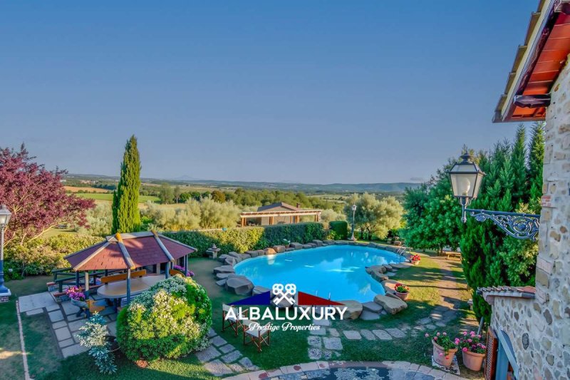 Вилла в Чивителла-ин-Валь-ди-Кьяна