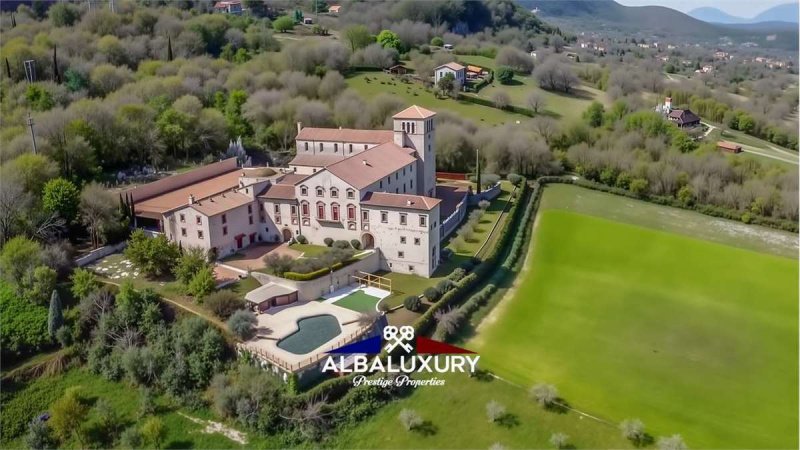 孔蒂利亚诺别墅