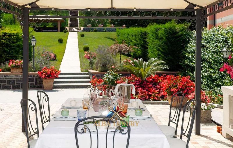 奥利韦托拉里奥别墅