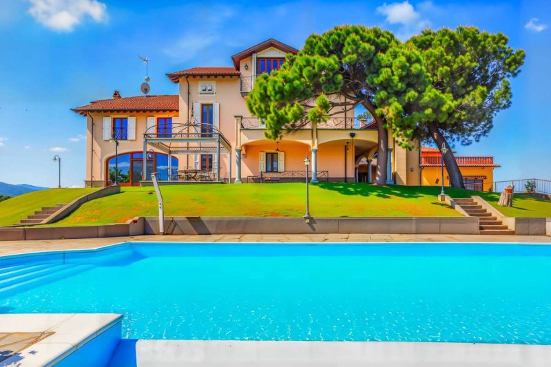 Villa i Cremolino