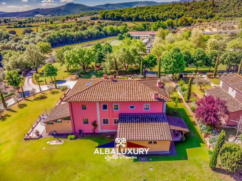 Вилла в Монтеварки