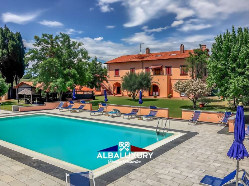 Moradia em Rosignano Marittimo