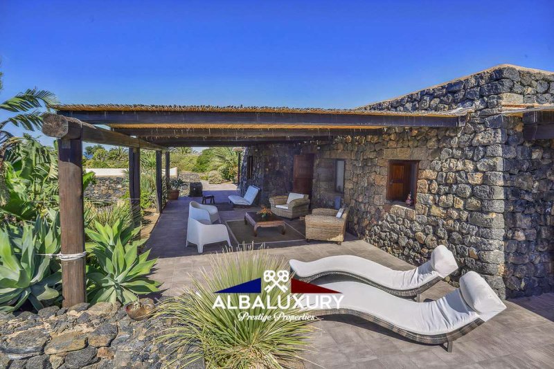 Вилла в Пантеллерия