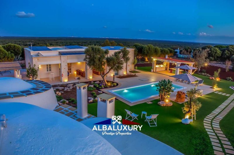 Вилла в Остуни