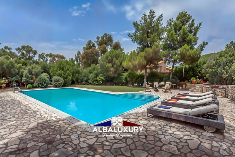 Вилла в Карлофорте