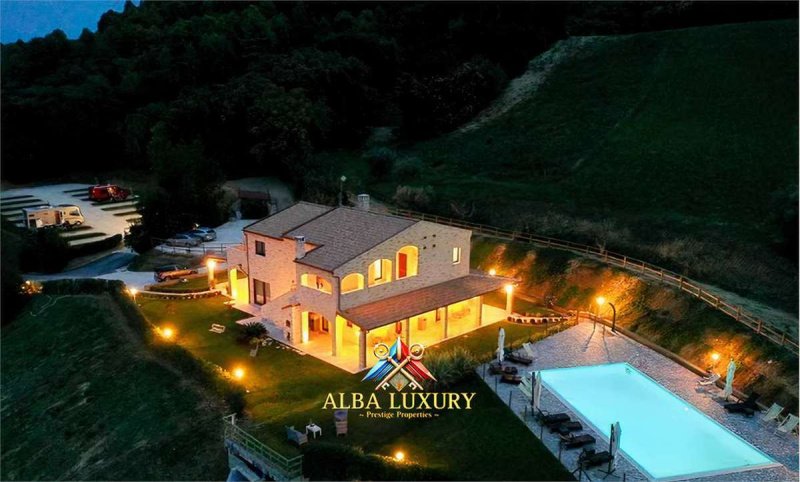 Villa in Cupra Marittima