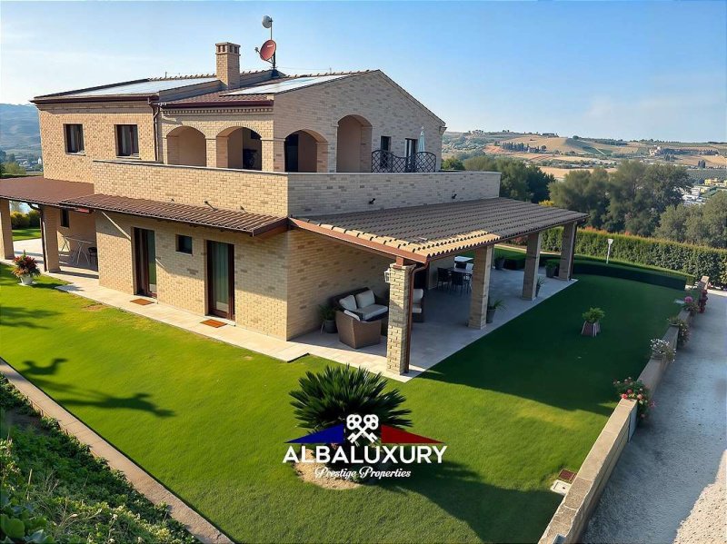 库普拉马里蒂马别墅