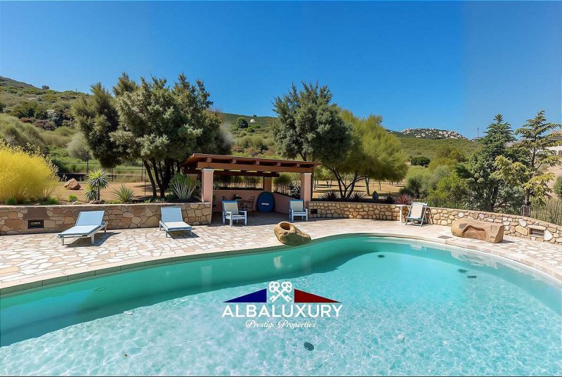 阿尔扎凯纳别墅