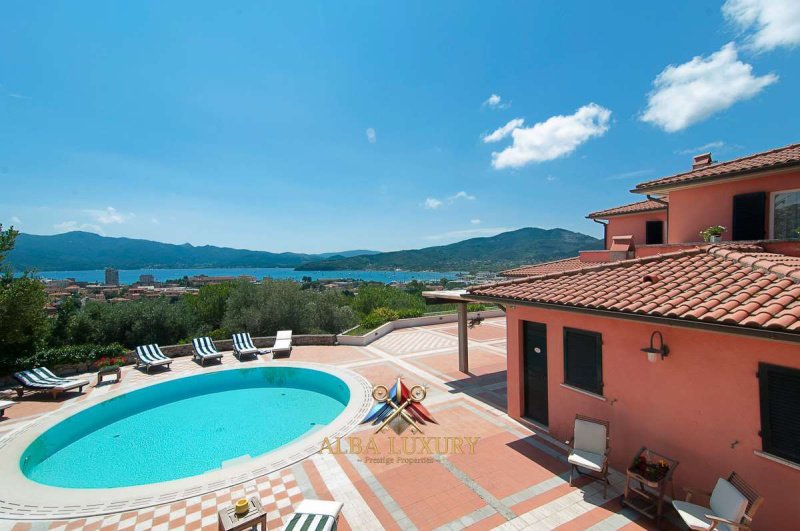 Villa in Portoferraio