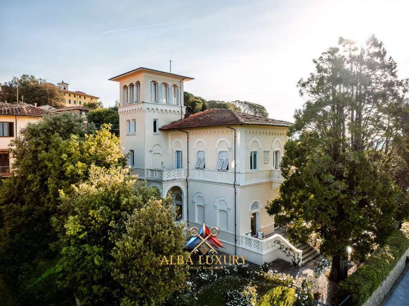 Villa i Montecatini Terme