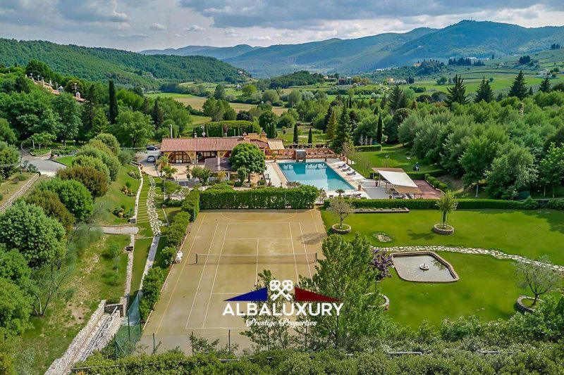 Villa a Rignano sull'Arno