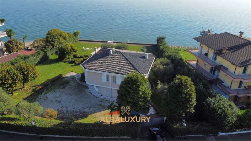 Villa a Sirmione