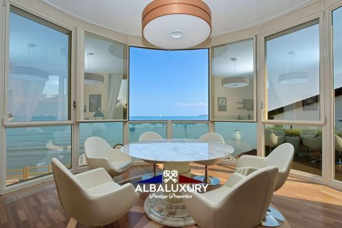 加尔达湖群滨代森扎诺别墅