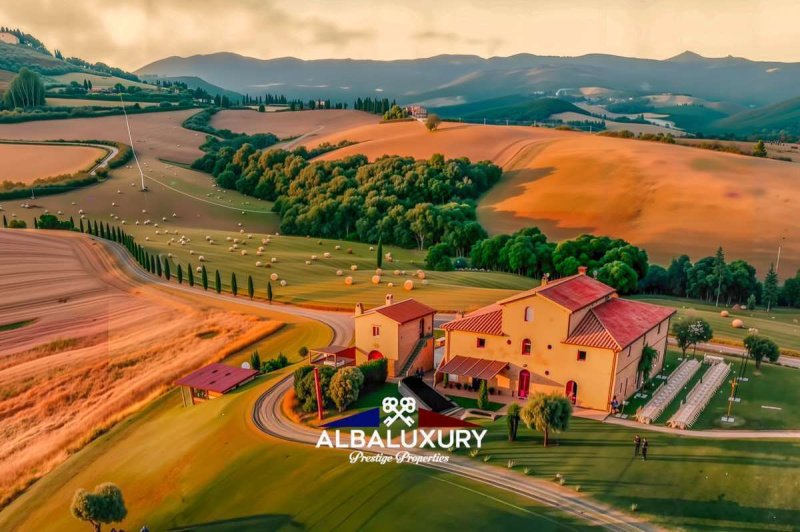 Villa en Montecatini Val di Cecina