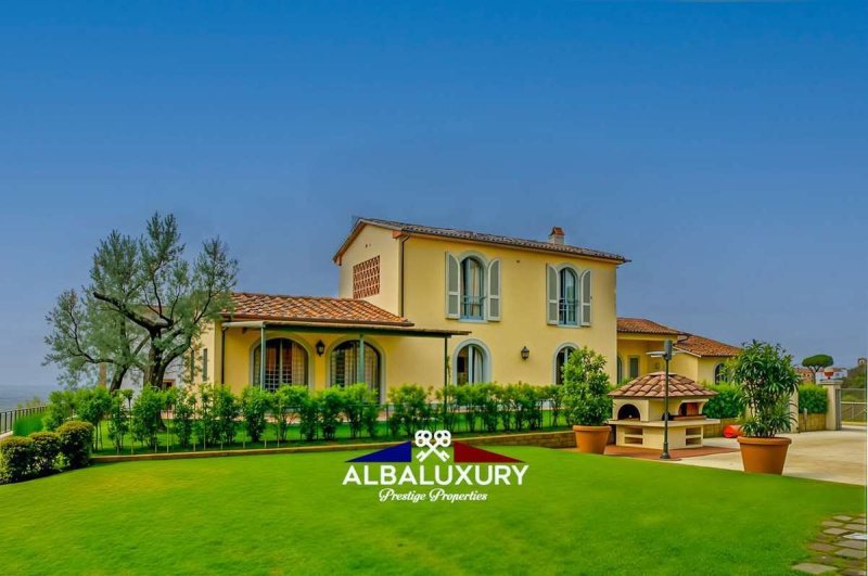 Villa i Lamporecchio