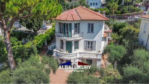 Moradia em Bordighera