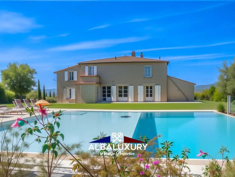 Farmhouse in San Casciano dei Bagni
