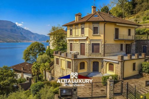 Apartamento em Oliveto Lario