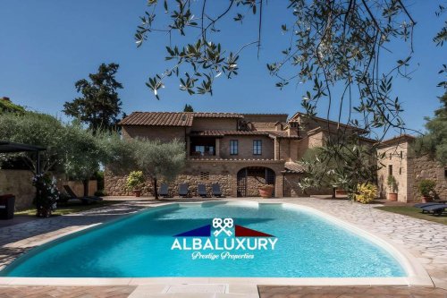 Villa a Poggibonsi