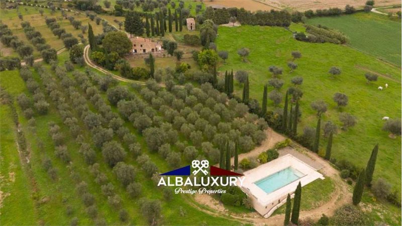 Villa in Campagnatico