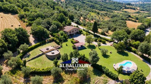 Villa in Campagnatico