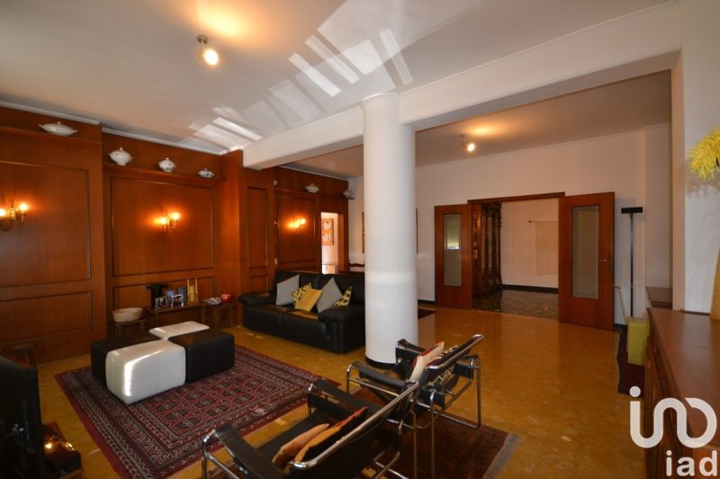 Wohnung in Genua