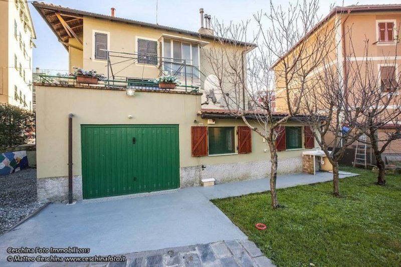 Casa semi indipendente a Genova