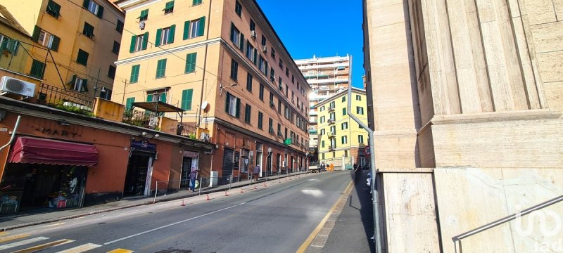 Immobile commerciale a Genova