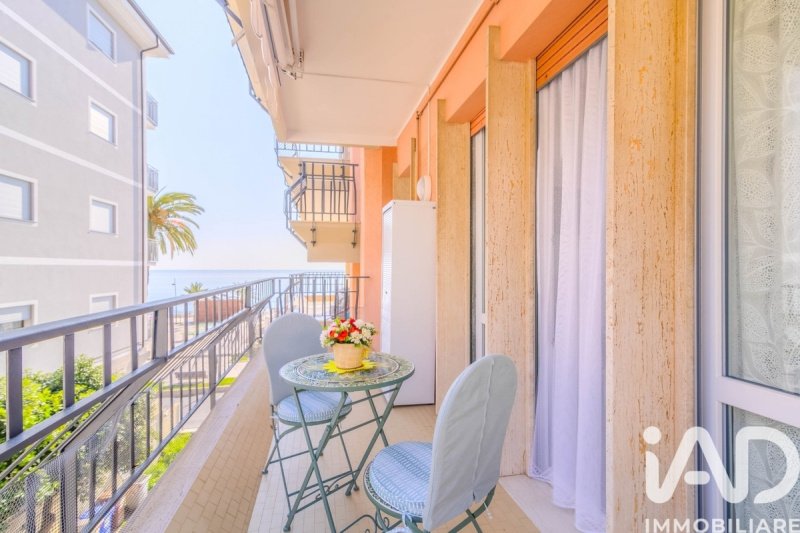 Apartamento en Ceriale