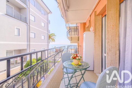 Apartamento en Ceriale