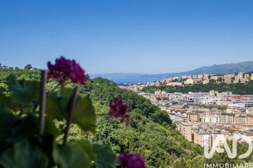 Apartamento em Génova