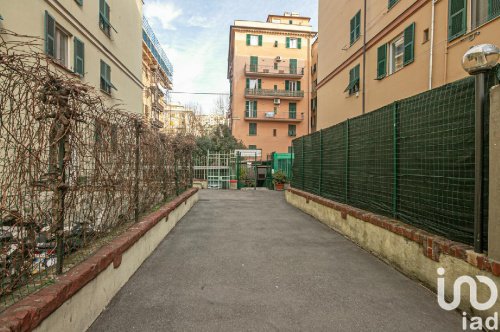 Commercial property in Genoa