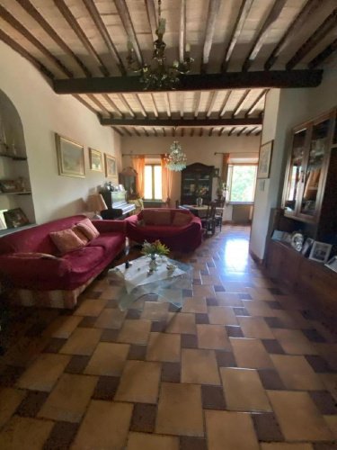 Lägenhet i San Giuliano Terme