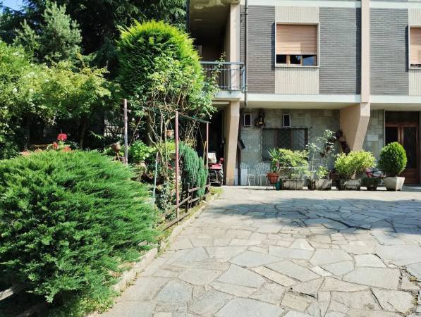 Apartamento em Pino Torinese