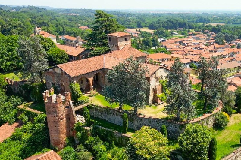 Caserío en Moncrivello