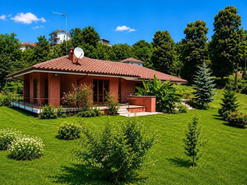 Villa in Montafia