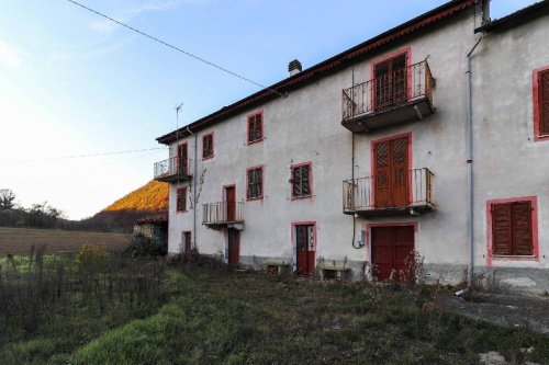 Einfamilienhaus in Melazzo