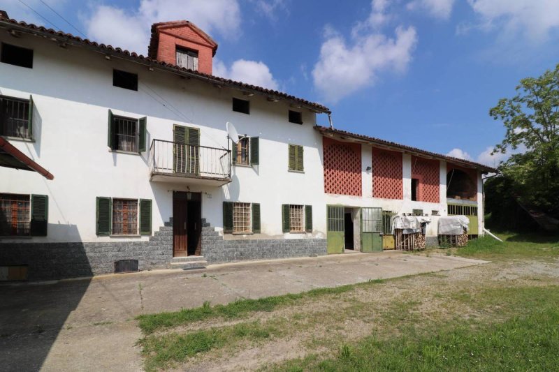 Casa di campagna a Agliano Terme
