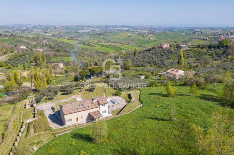 Moradia em Saludecio