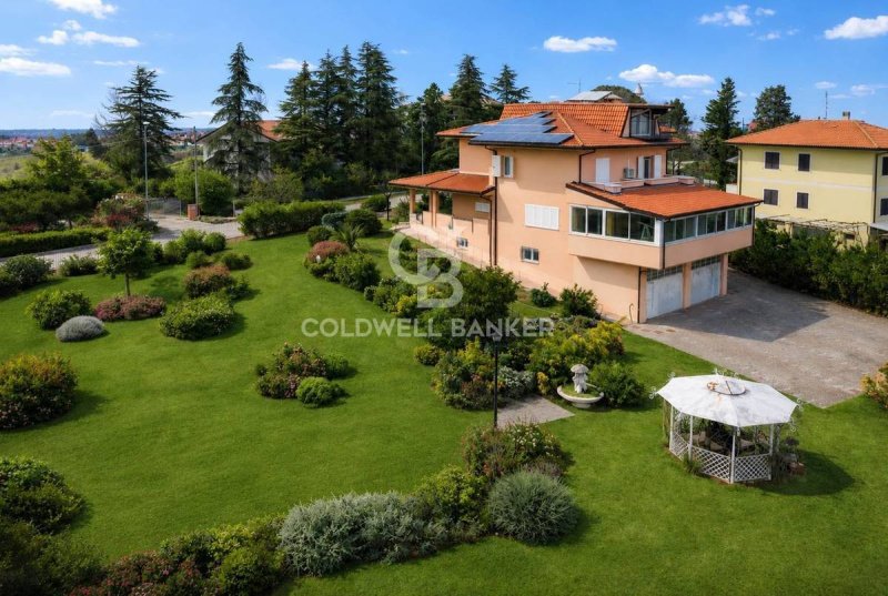 Villa i Coriano
