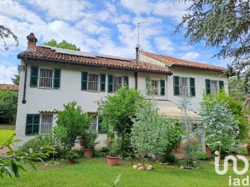 Villa in Quattordio