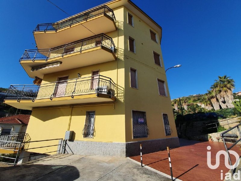 Apartment in Santo Stefano al Mare