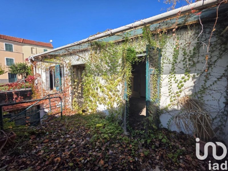 Maison de campagne à Quiliano