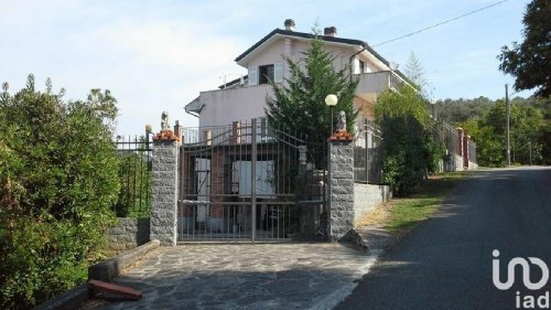 Дом в Боргетто-ди-Вара